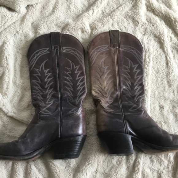 Biltrite Distressed Cowgirl Boots - Picture 2 of 10